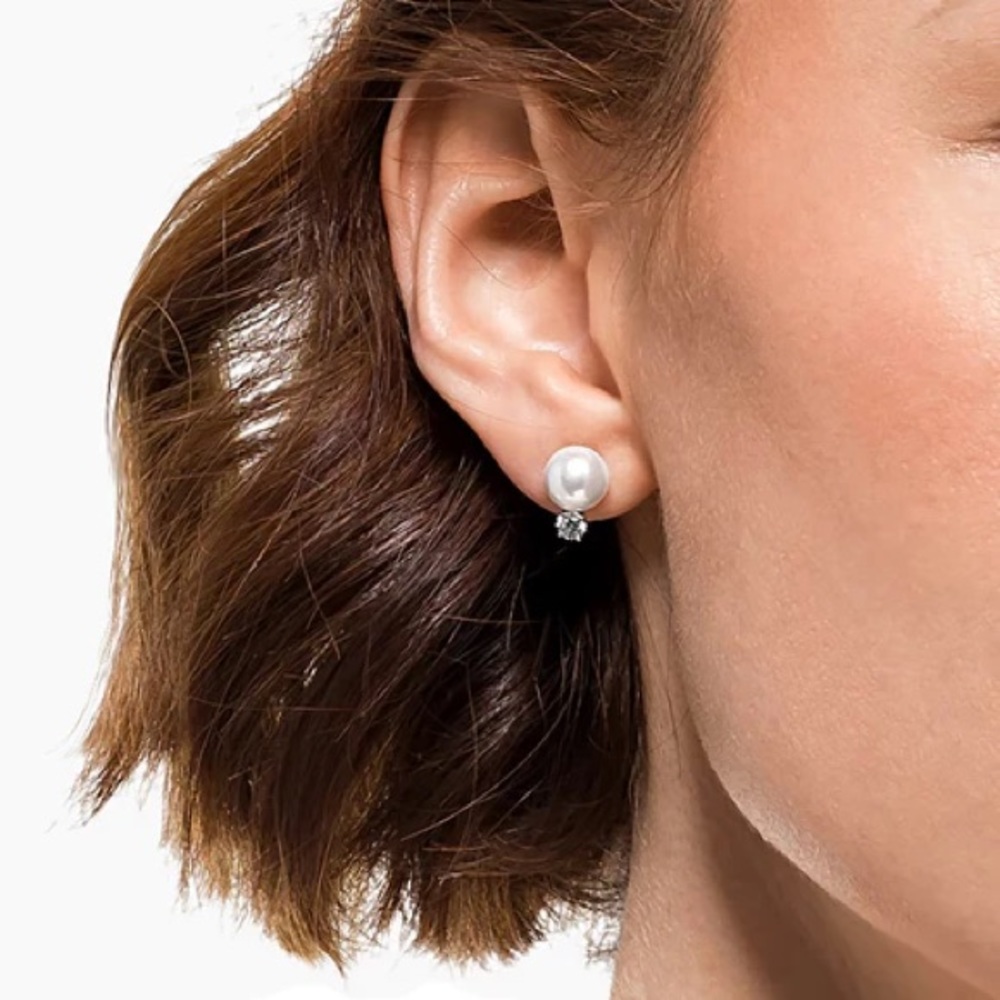Swarovski Treasure stud earrings, White, Rhodium plated